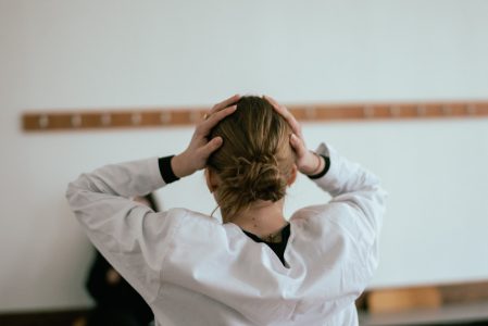 Kosa vas ne sluša, a morate hitno da je upristojite? Bez panike, tu je BANANA PUNĐA, evo kako da je napravite (VIDEO)