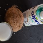 Ne morate da kupujete preskupo kokosovo mleko, lako i brzo možete da ga napravite sami za mnogo manje para (RECEPT)