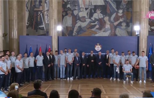 Zemlji su vratili više nego što im je zemlja dala: Košarkaši na prijemu kod predsednika Vučića (VIDEO)