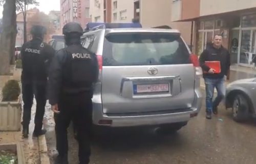 Tzv. kosovska policija pucala iz automata u Kosovskoj Mitrovici tokom pokušaja hapšenja