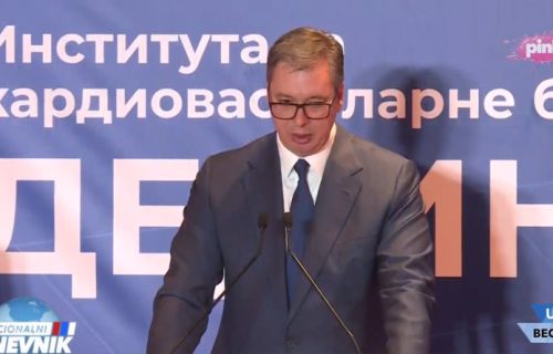 Vučić na svečanoj akademiji Instituta Dedinje: "Radimo 19 opštih bolnica na teritoriji Srbije" (VIDEO)