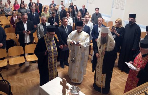 Patrijarh Porfirije osveštao Zemunsku gimnaziju
