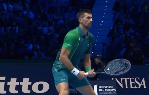 Cicipas odustao zbog povrede, Novak protiv Sinera za polufinale