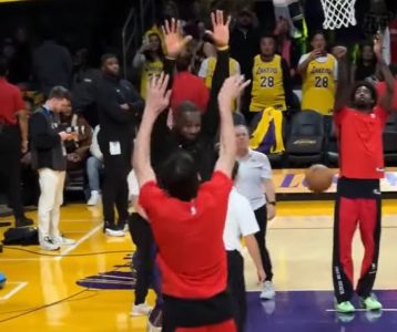 Šou na zagrevanju: Kralju, dobar pokušaj! Lebron pokušao da blokira Bobija pa ostao kratak