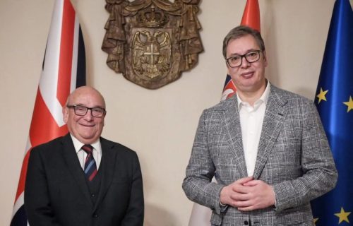 Predsednik Vučić sastao se sa Stjuartom Pičom: Razmenili mišljenja o dešavanjima na KiM i u regionu