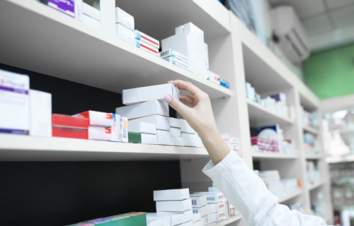 Iz apoteka u Hrvatskoj povlače se dve serije leka protiv bolova Ibuprofen, a ovo je razlog