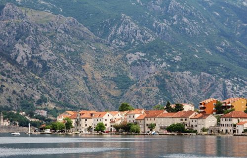 Ovo su mesečne plate direktora državnih preduzeća u Crnoj Gori