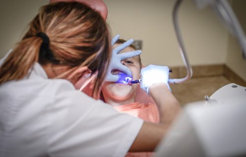 Ova pića razaraju zubnu gleđ, a mnogi ih piju svaki dan