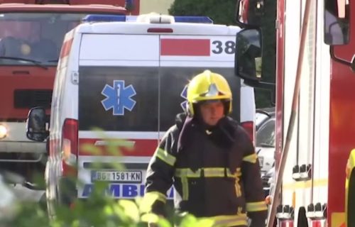 Muškarac poginuo, žena teško povređena u eksploziji gasa u Zemunu, kuća prepolovljena