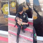 Heroina: Policajka našla bebu tokom misije spasavanja nakon uragana, a njen postupak je oduševio svet