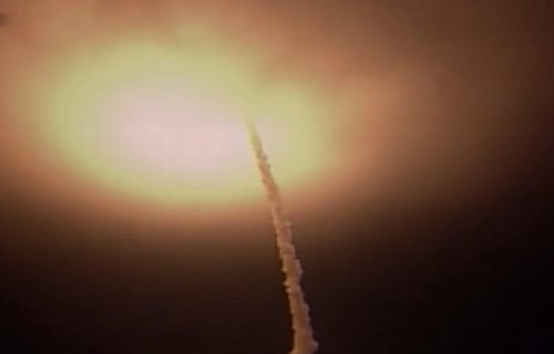 Mira nema na Bliskom istoku, militantni Hezbolah ispalio najmanje 30 raketa na severni Izrael