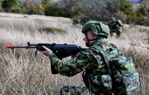 Jedna opcija je najrealnija: Do kraja meseca predlog za način služenja vojnog roka