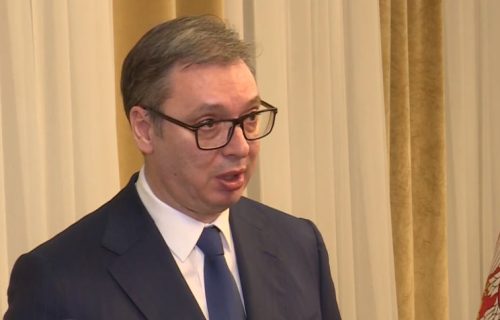 Predsednik Vučić sastaće se u ponedeljak sa grčkim premijerom Micotakisom