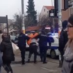 Vozač pružao otpor, ali je savladan: Uhapšen osumnjičeni za gaženje tri osobe na protestu u Žarkovu