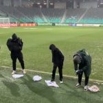 Šušili teren ni manje, ni više nego peškirima! Nesvakidašnja scena na stadionu Ljubljane (VIDEO)