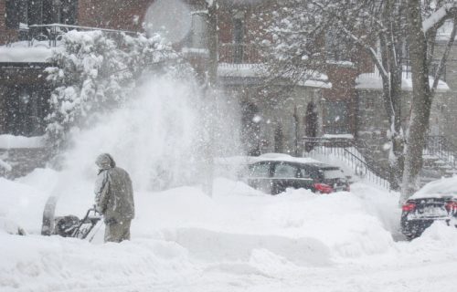 Snežna mećava i velike hladnoće širom Amerike odnose živote, stradalo preko 50 ljudi