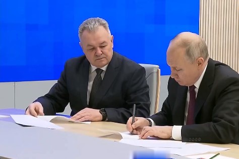 Putin predao dokumenta za učešće na predsedničkim izborima