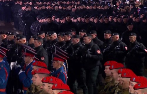 Republika Srpska slavi 32. rođendan: Spektakularni defile završen pesmom "Pukni Zoro" (VIDEO)