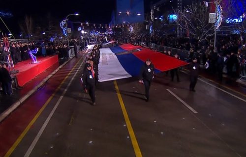 Dan Republike Srpske: Polaganje venaca i svečani defile u Banjaluci, liturgiju služio patrijarh Porfirije