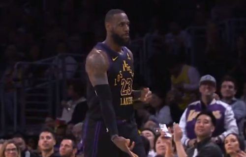 Rajakoviću i ekipi pobeda izmakla u poslednjim trenucima: Dejvis i Lebron vodili Jezeraše do nove pobede