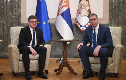Počeli razgovori u Predsedništvu: Vučić se sastao sa Lajčakom