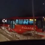 Saobraćajka kod Obrenovca, autobus sleteo sa puta (VIDEO)