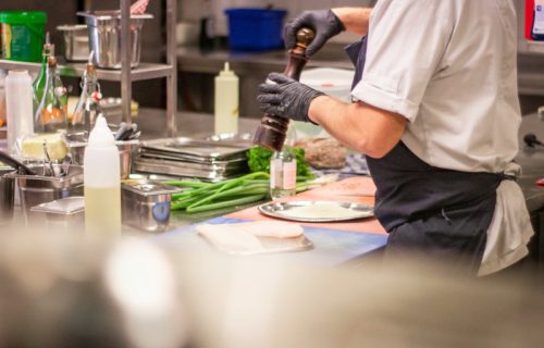 Kuvari otkrivaju sastojak koji obično povrće pretvara u ukusan prilog kao iz restorana