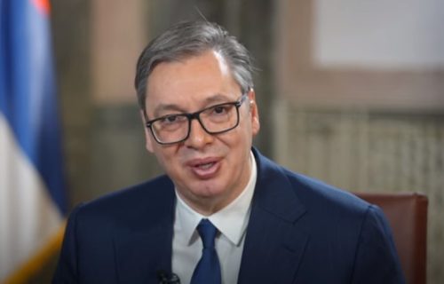 Vučić čestitao Dan žena: "Poštovane dame, vi ste stub porodice i države, hvala vam, srećan 8. mart!" (VIDEO)