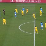 Liga šampiona: Napoli izjednačio protiv Barselone, Arsenal u poslednjem minutu primio gol (VIDEO)
