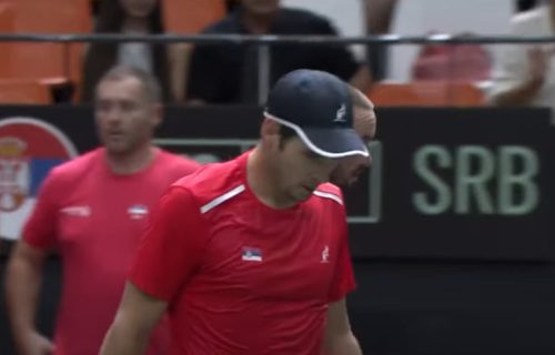 Teški trenuci za srpski tenis: Nakon Kecmanovića i Lajović doživeo poraz, Srbija na ivici ispadanja
