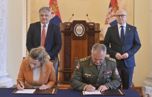 Pripadnicima Ministarstva odbrane i Vojske Srbije niže cene mobilnih usluga (FOTO)