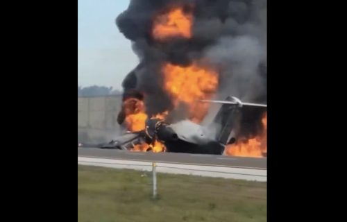 Avion prinudno sleteo na auto-put u Floridi, najmanje dve osobe poginule (VIDEO)