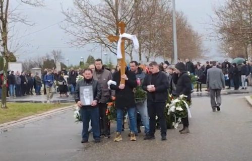 "Deki, zlatio si život, sjajio si ljude, blistao si igru": Sahranjen Dejan Milojević (FOTO)