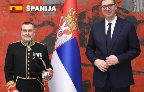 Srdačna dobrodošlica: Predsednik Vučić primio akreditive novoimenovanih ambasadora