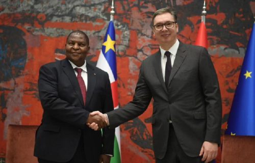 VUČIĆ dočekao predsednika Centralnoafričke Republike: Slede tet-a-tet sastanak i plenarni razgovori