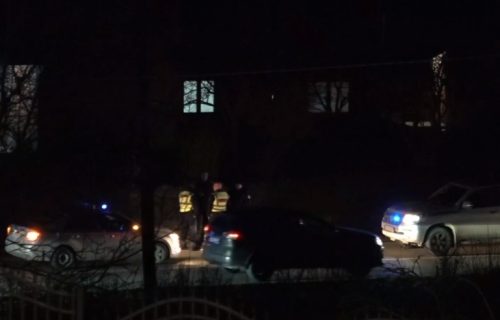 Na putu od Leposavića ka Jarinju kosovska policija napala i privela Srbina