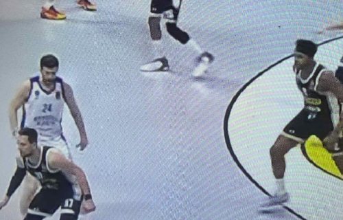 PARTIZAN - EFES: Crno-beli u paklu Arene nemaju pravo na grešku