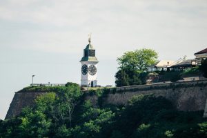 Detalji nesreće u Novom Sadu: Muškarac pao sa Petrovaradinske tvrđave