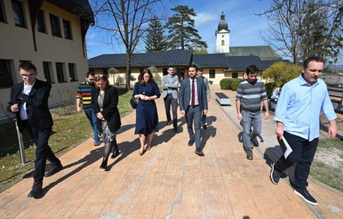Delegacija Ministarstva nauke, tehnološkog razvoja i inovacija posetila Istraživačku stanicu Petnica