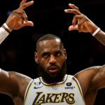 Lebron odgovorio na Đokovićevo "cepanje" mrežice: "Pravo u centar, prijatelju moj" (FOTO)