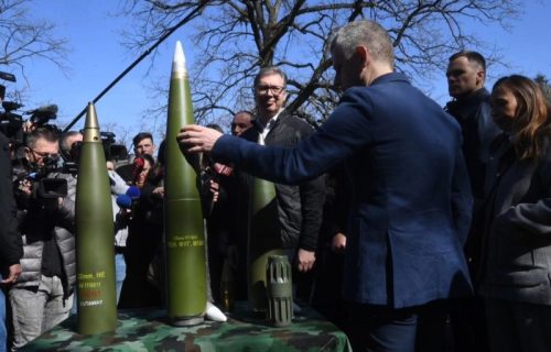 "Imajući u vidu očuvanje mira, ulagaćemo značajna budžetska sredstva u razvoj naše namenske industrije" (FOTO)