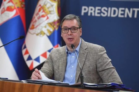 Predsednik Vučić o lažnim vestima iz Hrvatske: “Niko se nikada nije izvinio zbog ovakvih tekstova” (FOTO)