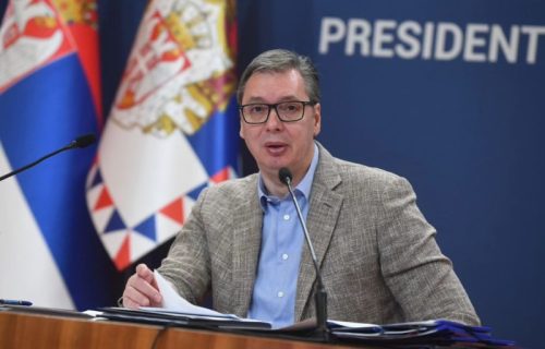 Predsednik Vučić o lažnim vestima iz Hrvatske: "Niko se nikada nije izvinio zbog ovakvih tekstova" (FOTO)