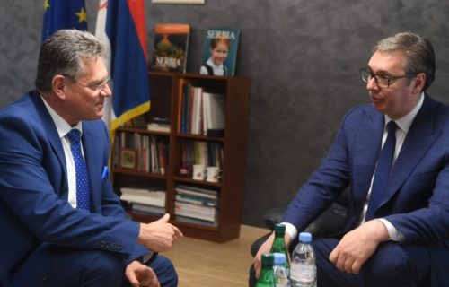 Predsednik Vučić se sastao sa Ševčovičem: Odličan susret i prilika da razmenimo mišljenja (FOTO)