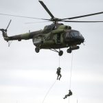 Oglasilo se Ministarstvo odbrane: Pronađeno telo zastavnika koji je nestao nakon skoka iz helikoptera