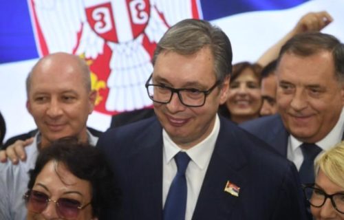 Vučić se sastao sa Srbima iz Mostara: Predsednik Srbije nastavlja posetu Hercegovini (FOTO)