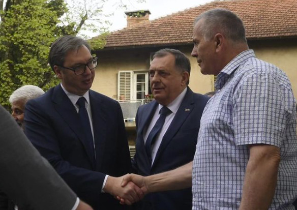 (UŽIVO) Vučić i Dodik stigli u Bileću, dočekani s aplauzom (VIDEO)