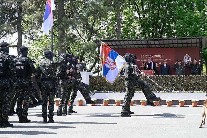Predsednik Vučić na združenoj taktičkoj vežbi s bojevim gađanjem “Vihor 2024” na poligonu “Pešter”
