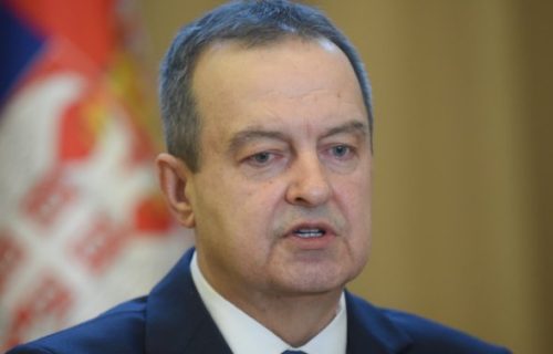 Oglasio se Dačić povodom napada kod ambasade Izraela: Povređen pripadnik Žandarmerije na dužnosti