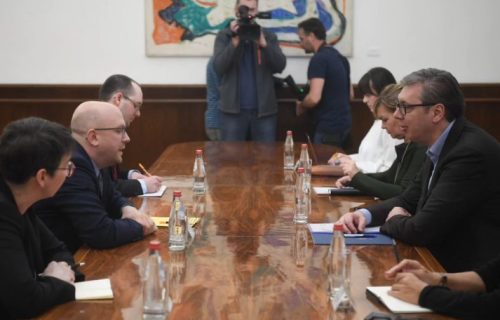 Vučić sa specijalnim izaslanikom Nemačke: "Srbija će se suprotstaviti poniženjima iz SE i UN" (FOTO)